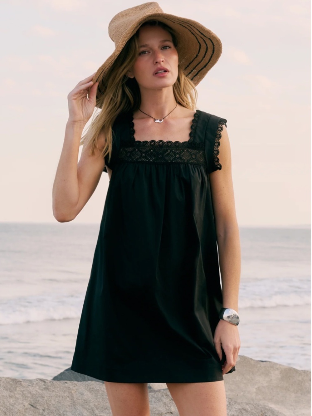 Few Moda NWT Tammy Cotton Lace Mini Dress Black M